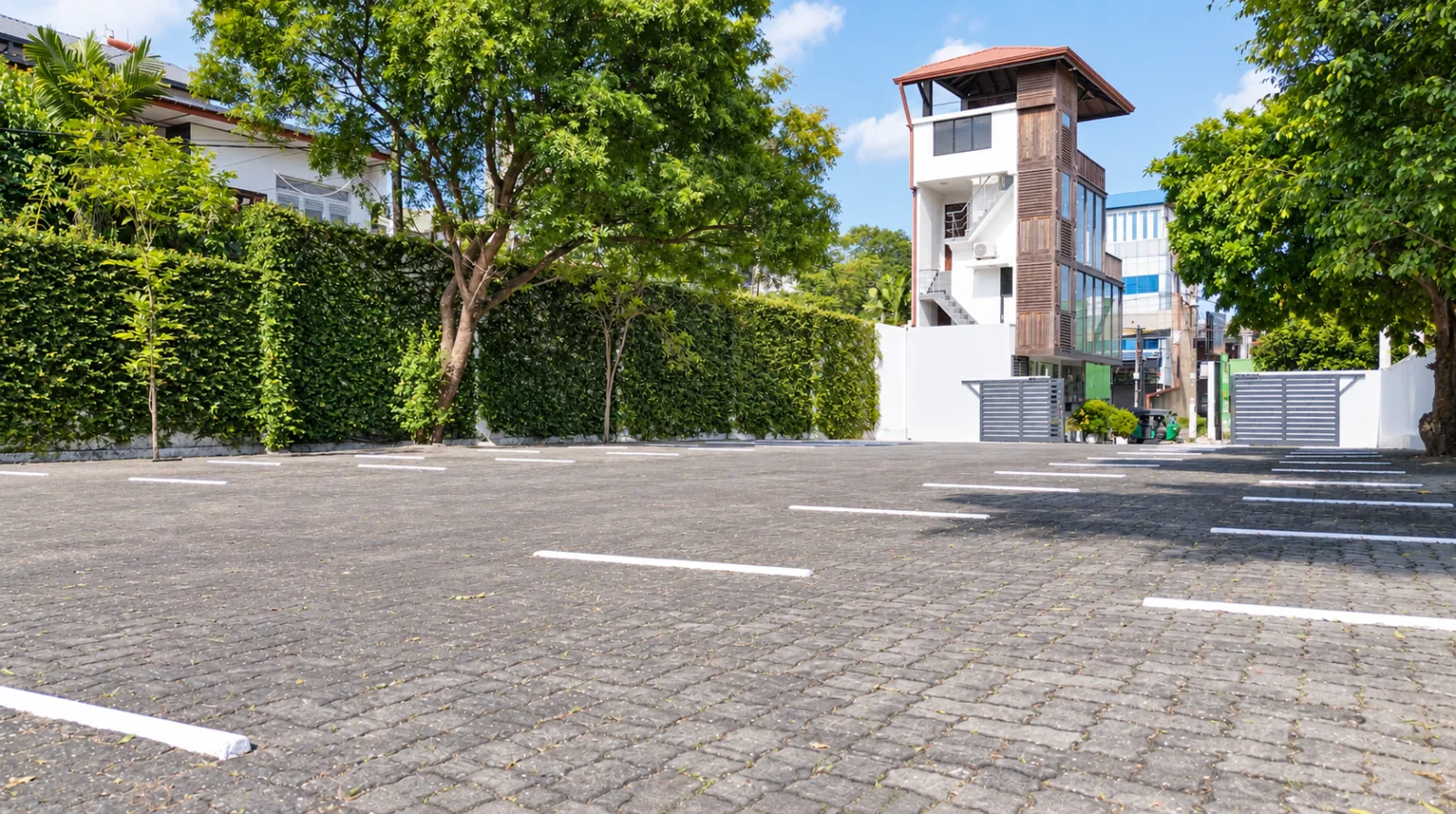 Solis Hotel Car Park